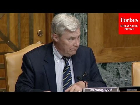 Sheldon Whitehouse Leads Senate Budget Committee Hearing On &#039;The Changing Agricultural Landscape&#039;